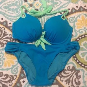 Victoria’s Secret swimsuit 36D/LG
